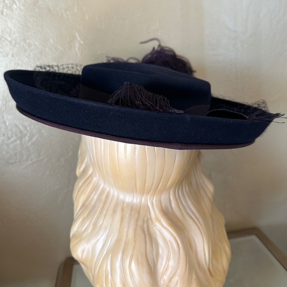 SEDUCTIVE 1940s\' NAVY WIDE BRIM HAT + PURPLE GROSGRAIN TRIM & OSTRICH FEATHER main image 12